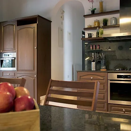 Mayzus Apartament Vasa Kilaniou