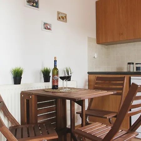 Mayzus Apartament *